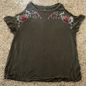 American eagle open shoulder Adult Medium